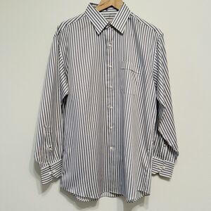 Tommy Bahama Men’s Button Up Shirt Size 15-1/2 32-33 Striped Pattern 100% Cotton